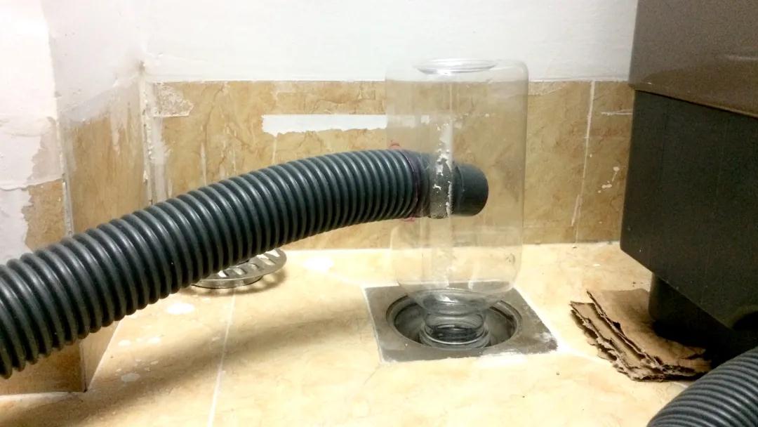 洗衣机排水管插个塑料瓶，解决洗衣机排水难题插图5